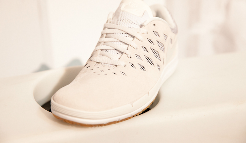 nike sb free white
